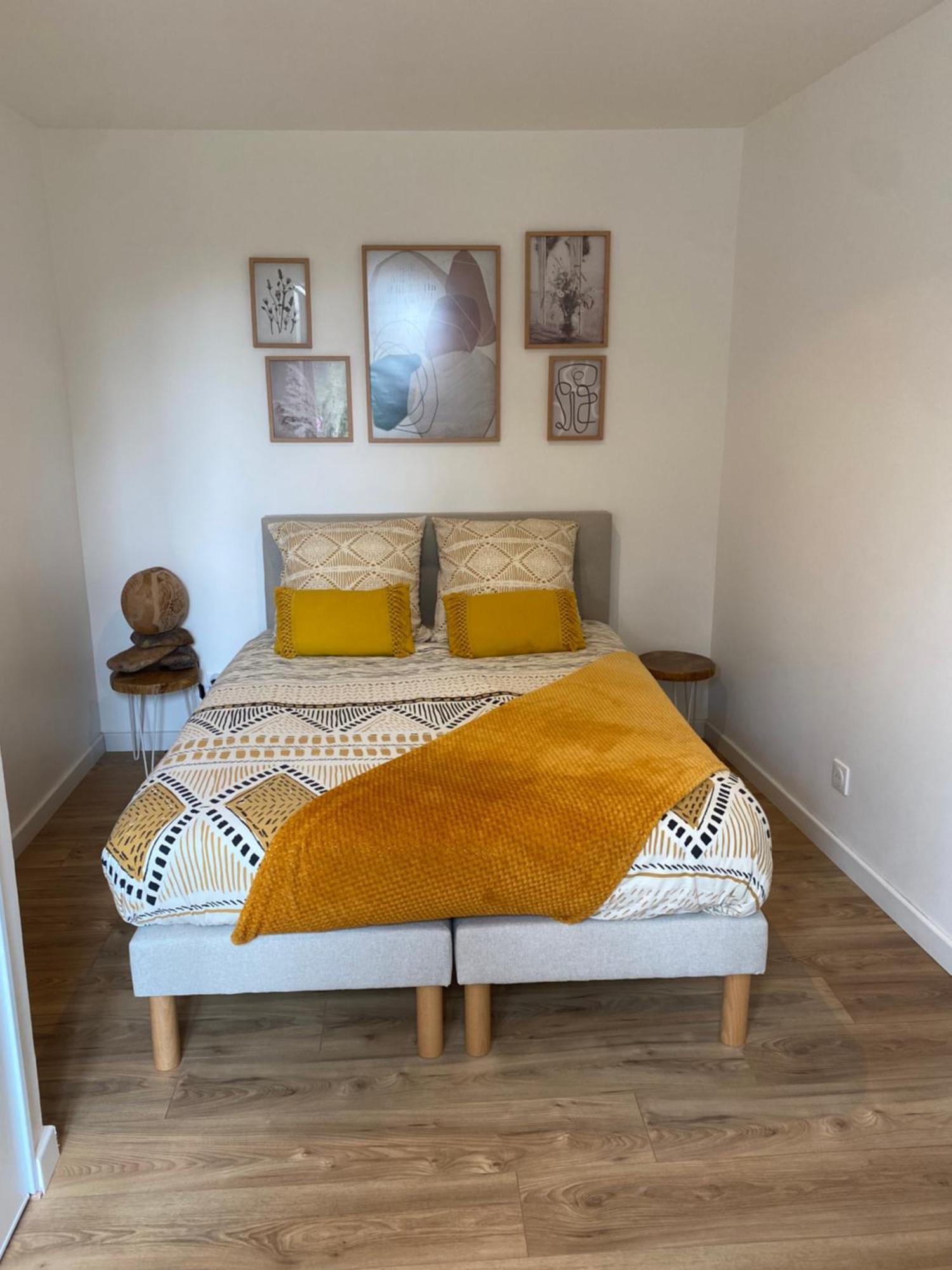 • Bel Appartement - Centre Historique De ปัวติเยร์ ภายนอก รูปภาพ
